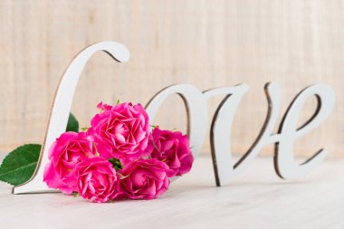 taze çiçekler, çalı gül ve kelimeleri seviyorum, Vale için bir kavram