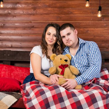 Noel zamanında seven Çift