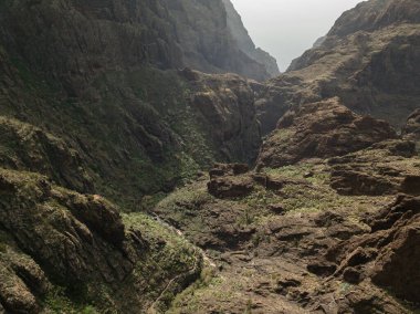 Tenerife 'deki Gorge Masca Dağları' nda yürüyüş, Kanarya Adası, İspanya hava aracı görüntüsü.