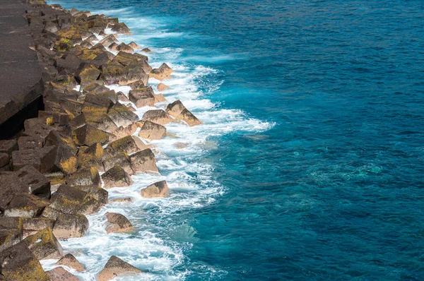 Grandes Ondas Colidem Com Pedras Granito Rochas Oceano Atlântico — Fotografia de Stock