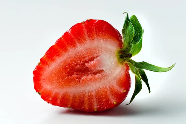 Fresh Half Strawberries Were Placed White Background Professional Studio Macro — Stock Photo, Image