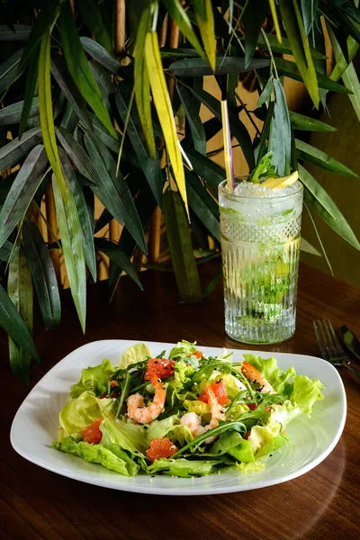 Salada Camarão Toranja Fresca Saudável Com Vinagrete Toranja — Fotografia de Stock