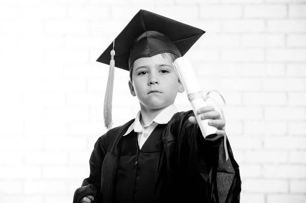 Retrato do menino da escola primária . — Fotografia de Stock