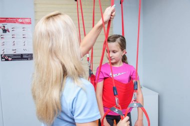 :Omurga reabilitation Merkezi hasta ile çalışmak