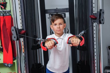 VINNITSA, UKRAINE, 25 Eylül 2017: Omurga Rehabilitasyon Merkezi İmajı hastaları ile birlikte çalışın.