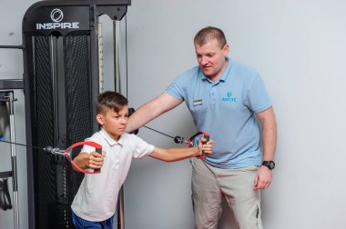 Vinnitsa, Ukrayna, September.2017:Work 25 omurga reabilitation centereditorial görüntü hastalar ile. Yazı işleri.