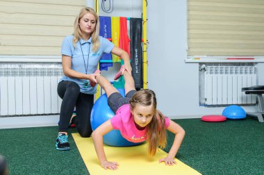 :Omurga reabilitation Merkezi hasta ile çalışmak