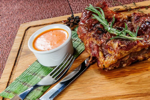 Izgara domuz eti biftek fille.