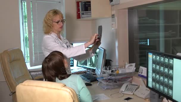Вінниця Україна September 2017 Work Центром Пацієнтів Mrt — стокове відео