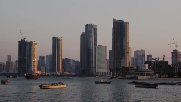 Sharjah Uae Fabryary 2019 Sonnenuntergang Blick Auf Sharjah Lagune Sharjah — Stockvideo