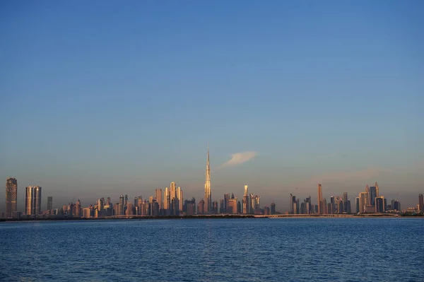 Dubai, United Arab Emirates - December 25, 2019 : A panoramic view of Dubai downtown skyline from Dubai creek harbour side. — Stock Photo, Image