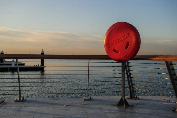 Uae, Dubai - 16 december 2019: Vroege ochtendfoto van de haven van Dubai Creek.Nieuw gebied van Dubai. — Stockfoto