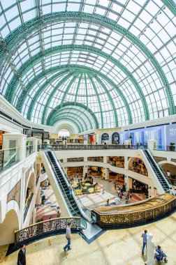 DUBAI, BAE - 07 Nisan 2019, Dubai, Birleşik Arap Emirlikleri 'nin İçişleri Bakanlığı. Emirliklerin AVM 'si Dubai' nin Al Barsha bölgesinde bir alışveriş merkezidir..