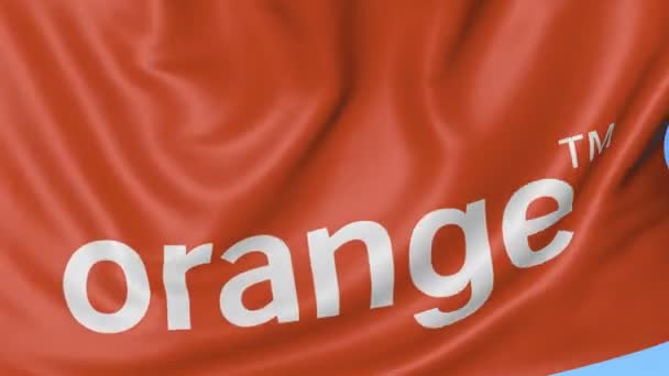 Закрываем восковой флаг с логотипом Orange Soccer, безseamloop, синим фоном. Редакционная анимация. 4K ProRes, альфа — стоковое видео