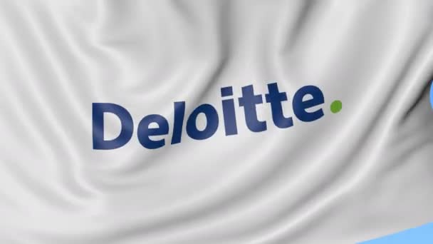 Primo piano della bandiera sventolante con logo Deloitte, anello senza cuciture, sfondo blu. Animazione editoriale. 4K ProRes, alfa — Video Stock