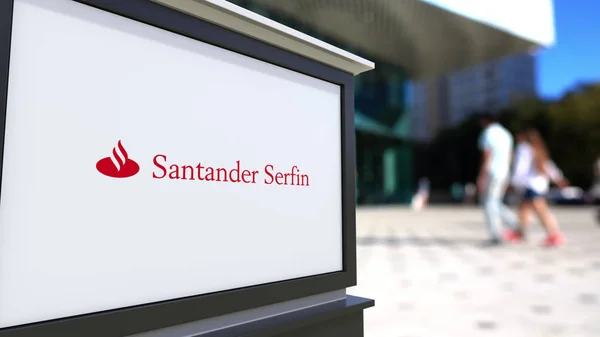 Cartello stradale con logo Santander Serfin. Centro ufficio offuscata e camminare sfondo persone. Rendering editoriale 3D — Foto Stock