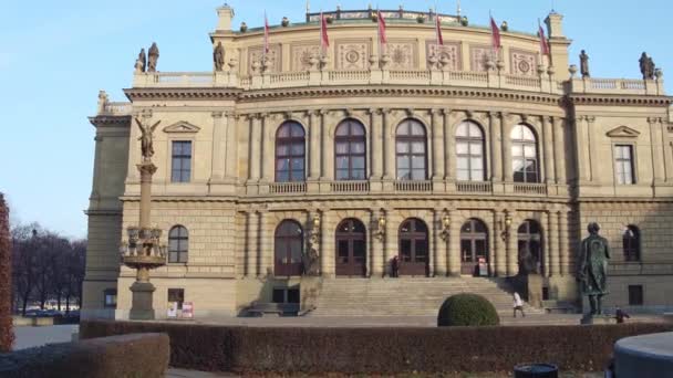 Πράγα, Τσεχική Δημοκρατία - 3 Δεκεμβρίου 2016. 4 k steadicam βολή του Ωδείου: Πράγα — Αρχείο Βίντεο