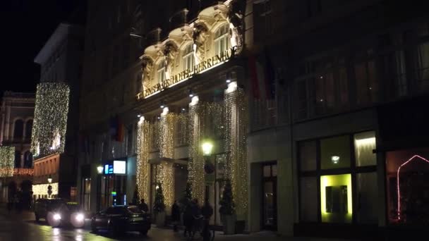밤에 럭셔리 호텔 Herrenhof의 비엔나, 오스트리아-12 월 24 Steadicam 쐈 어. 4 k 비디오 설정 — 비디오