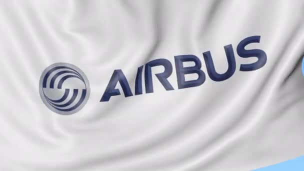 Primer plano de la bandera ondeante con el logotipo de Airbus, bucle sin costuras, fondo azul, animación editorial. 4K ProRes — Vídeo de stock
