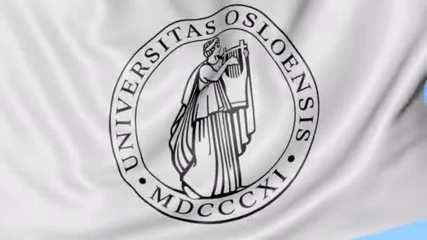Close-up de acenando bandeira com emblema da Universidade de Oslo, loop sem costura, fundo azul. Animação editorial. 4K — Vídeo de Stock