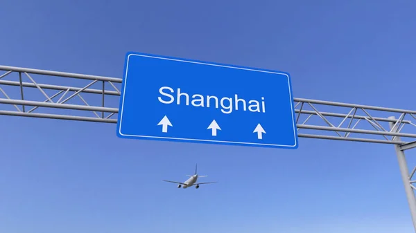 Verkehrsflugzeug bei der Ankunft auf dem Flughafen Shanghai. Reisen nach China konzeptionelles 3D-Rendering — Stockfoto