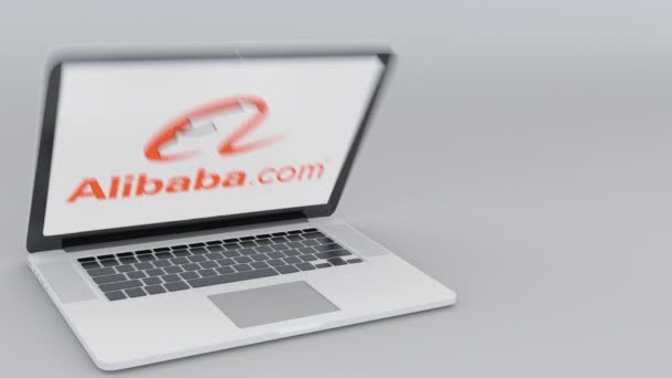 Openen en sluiten van laptop met Alibaba.com logo op het scherm. Computer technologie conceptuele redactionele 4k clip — Stockvideo