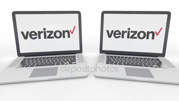 Σημειωματάρια με Verizon Communications λογότυπο στην οθόνη. Υπολογιστή τεχνολογία εννοιολογική συντακτική 4k κλιπ, αδιάλειπτη βρόχο — Αρχείο Βίντεο