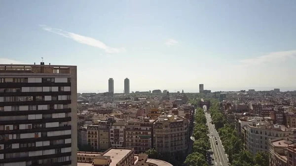 Барселона міський пейзаж і Arco de Triunfo - Тріумфальна арка, Іспанія — стокове фото