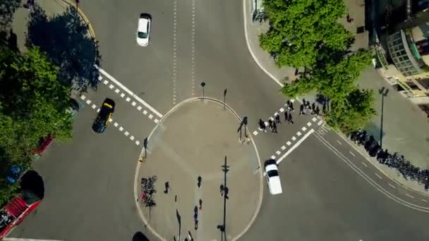 Lapso de tempo aéreo: Arco de Triunfo Arco Triunfal em Barcelona vista superior, Espanha. Clipe 4K — Vídeo de Stock