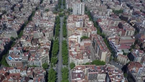 Barcelona bloky vzor a hlavní ulice letecký pohled, Španělsko. 4k snímku — Stock video