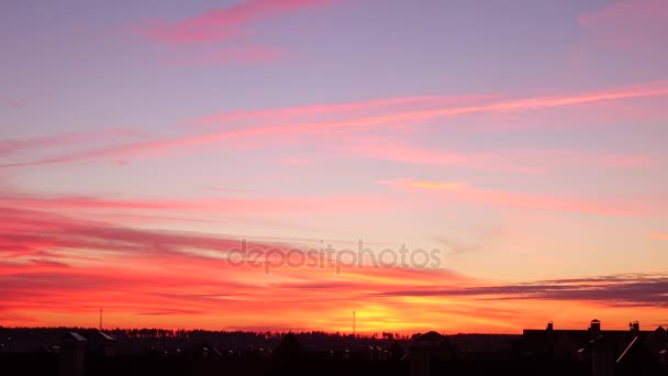 Прекрасний синьо-помаранчевий проміжок часу заходу сонця. відео 4K — стокове відео