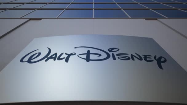 Buiten signalisatie bord met logo van Walt Disney Pictures. Modern kantoorgebouw. Redactioneel 3D-rendering — Stockvideo