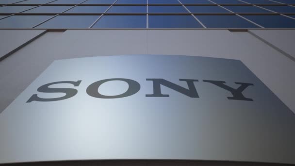 Εξωτερική σήμανση σκάφους με λογότυπο Sony Corporation. Κτίριο σύγχρονων γραφείων. Συντακτική 3d rendering — Αρχείο Βίντεο