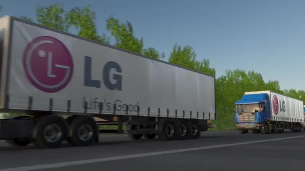 半货车与 Lg 公司徽标驱车行驶在森林道路，无缝环。4 k 编辑剪辑 — 图库视频影像