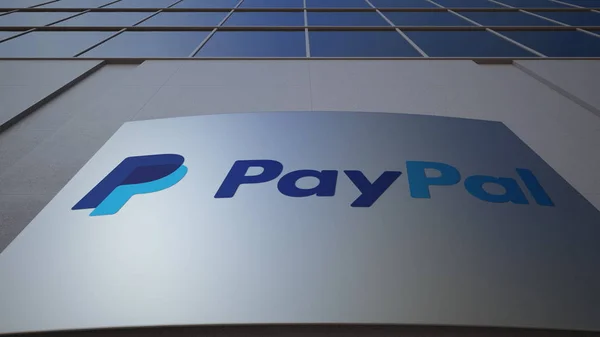 Tavola segnaletica esterna con logo PayPal. Moderno edificio per uffici. Rendering editoriale 3D — Foto Stock