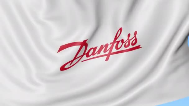 Bandera ondeante con logotipo de Danfoss Power Solutions. Seamles loop animación editorial 4K — Vídeo de stock