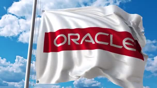 Wapperende vlag met Oracle logo tegen bewegende wolken. 4 k redactionele animatie — Stockvideo