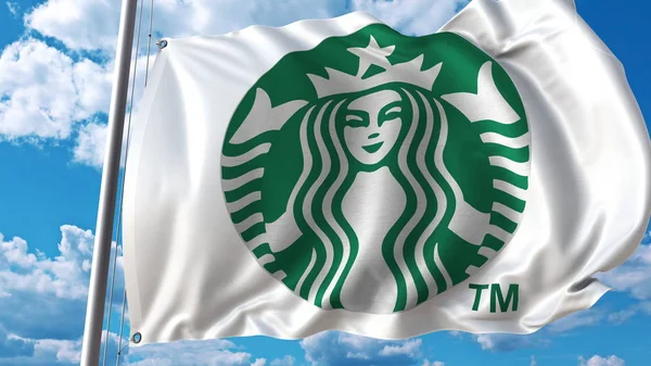 Размахивает флагом с логотипом Starbucks против неба и облаков. Редакционная 3D рендеринг — стоковое фото