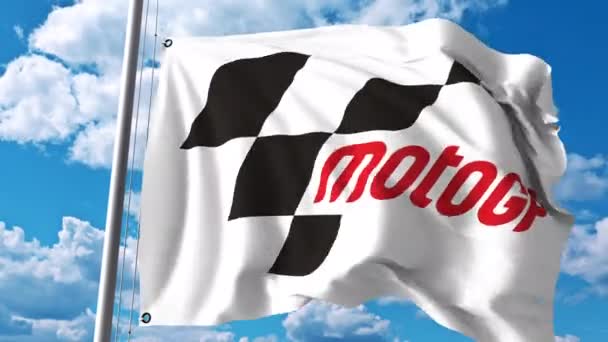 Moto Gp logolu bayrak sallıyor. 4 k editoryal klip — Stok video