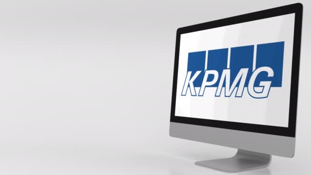 Modern bilgisayar ekranı ile Kpmg logo. 4 k editoryal klip — Stok video