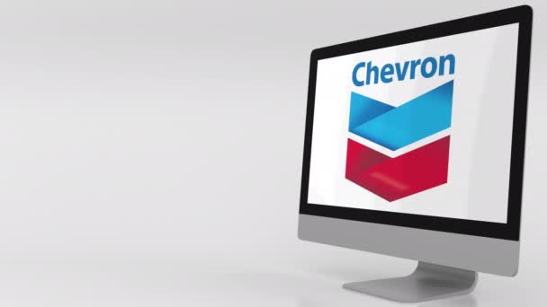 Современный экран с логотипом Chevron. Редакционный клип 4К — стоковое видео