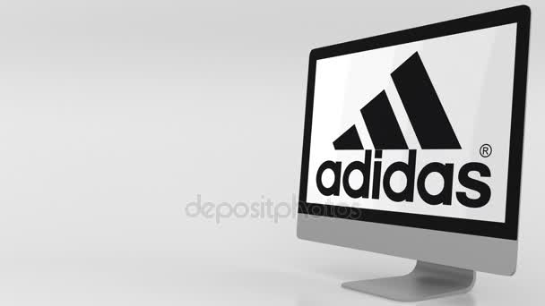 Moderne computerscherm met Adidas-logo. 4 k redactionele clip — Stockvideo