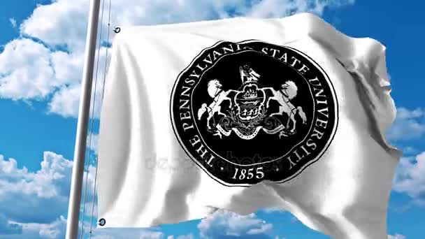 Mengibarkan bendera dengan lambang Universitas Negeri Penn. Klip editorial 4K — Stok Video