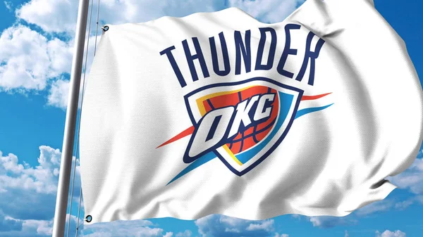 Bandiera sventolante con il logo della squadra professionale Oklahoma City Thunder. Rendering editoriale 3D — Foto Stock