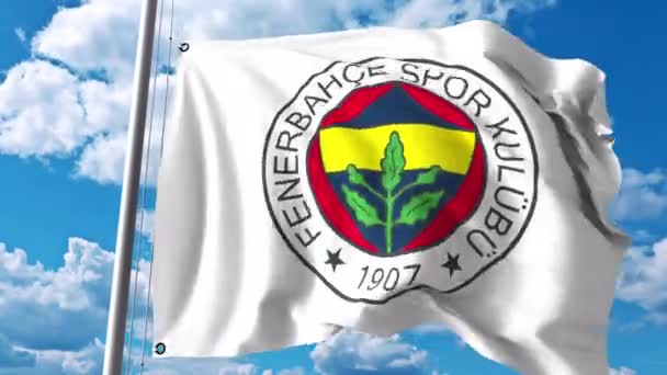 Viftande flagga med Fenerbahce football club logotyp. 4 k redaktionella klipp — Stockvideo