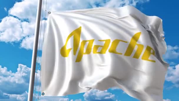 Viftande flagga med Apache Corporation logotyp. 4 k redaktionella animation — Stockvideo