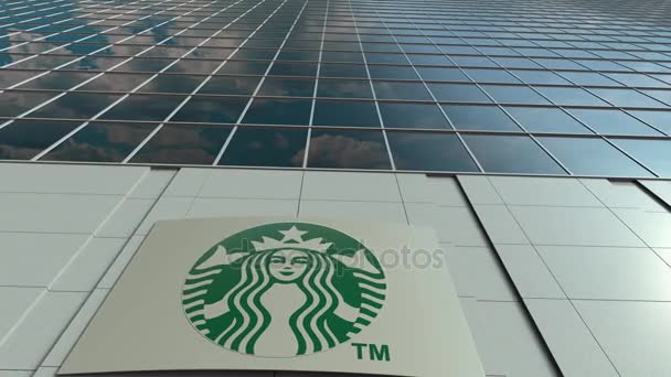 Schildertafel mit Starbucks-Logo. moderne Bürogebäude Fassade Zeitraffer. redaktionelles 3D-Rendering — Stockvideo