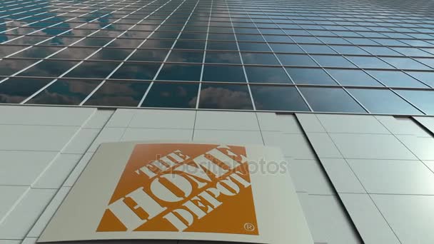 Tablero de señalización con el logotipo de Home Depot. Moderno edificio de oficinas fachada time lapse. Representación Editorial 3D — Vídeos de Stock