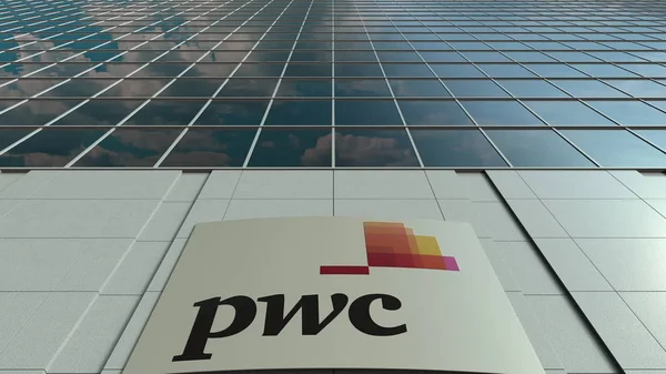 Tablero de señalización con el logotipo PricewaterhouseCoopers PwC. Moderna fachada del edificio de oficinas. Representación Editorial 3D — Foto de Stock