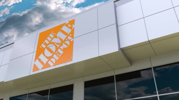 Das Home-Depot-Logo auf der Fassade des modernen Gebäudes. redaktionelles 3D-Rendering — Stockvideo
